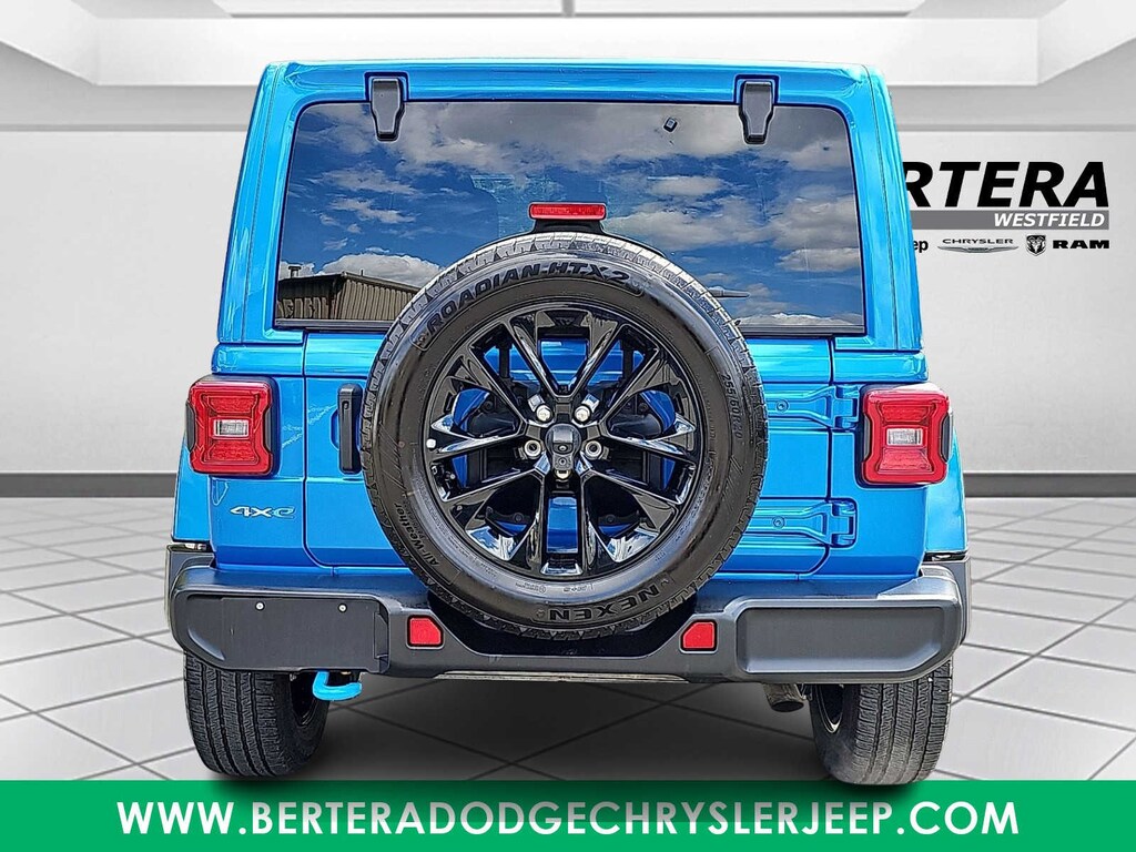 Used 2024 Jeep Wrangler 4xe Sahara SUV