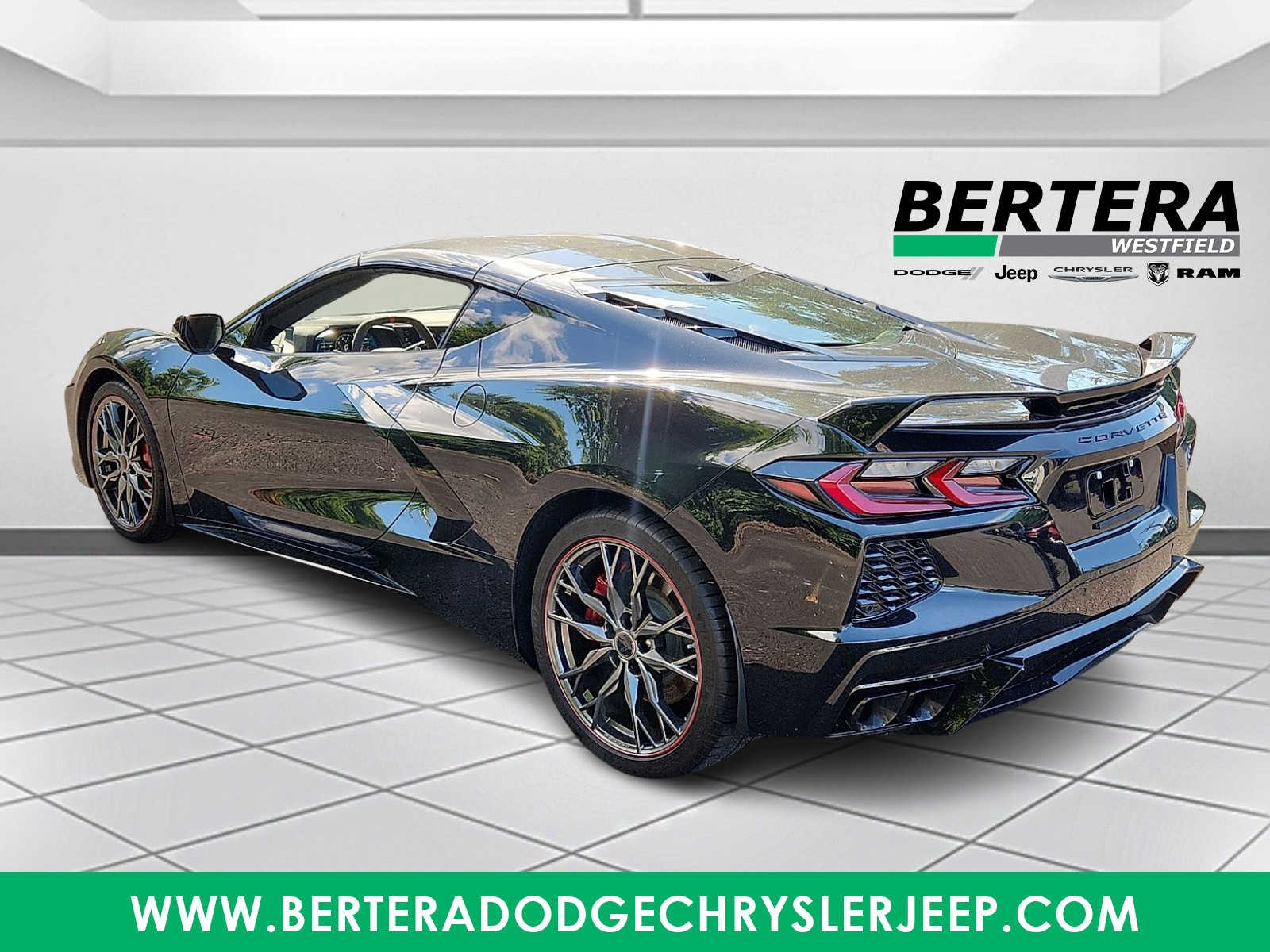 2023 Chevrolet Corvette 3LT - Photo 4