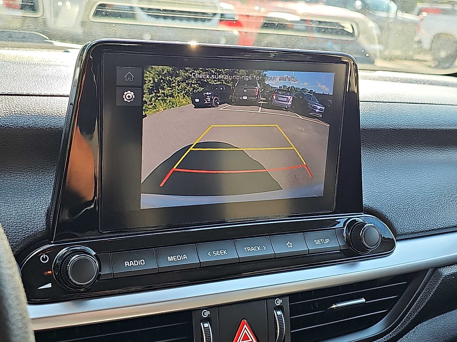 2024 Kia Forte LXS - Photo 17