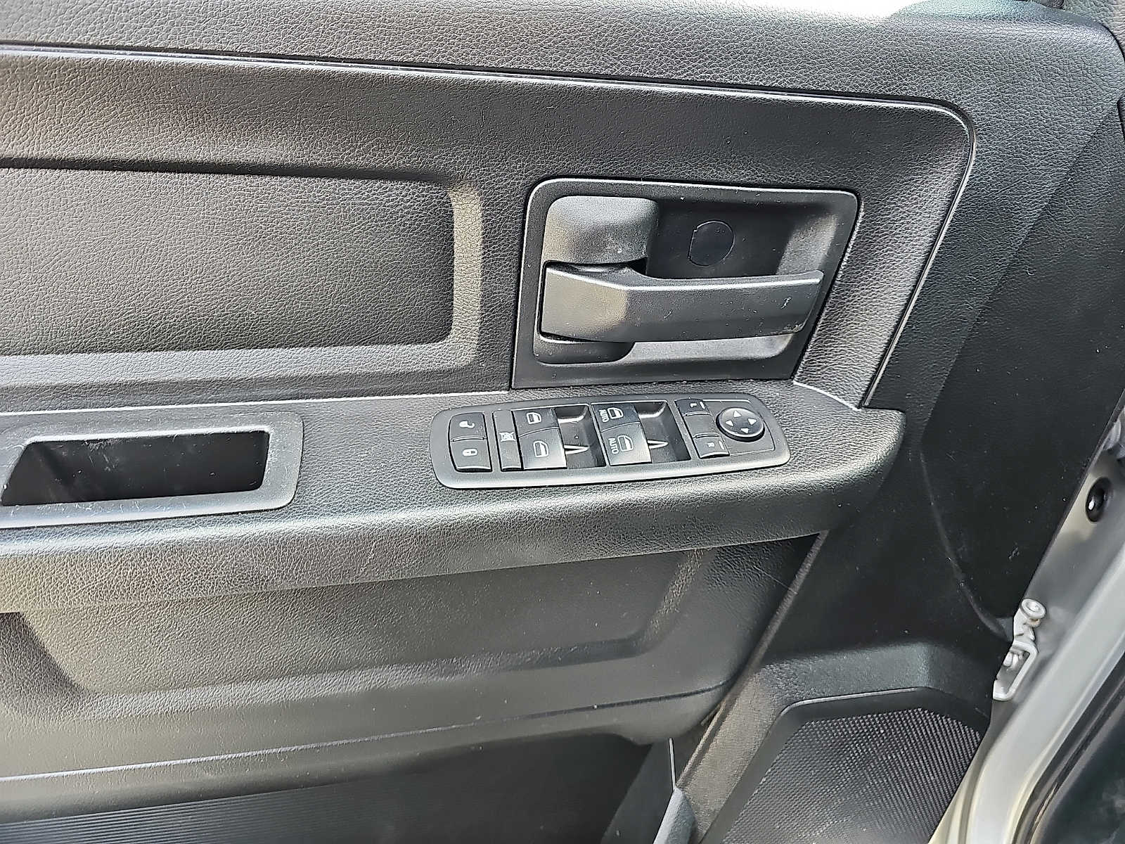 2019 RAM Ram 1500 Classic Express - Photo 12