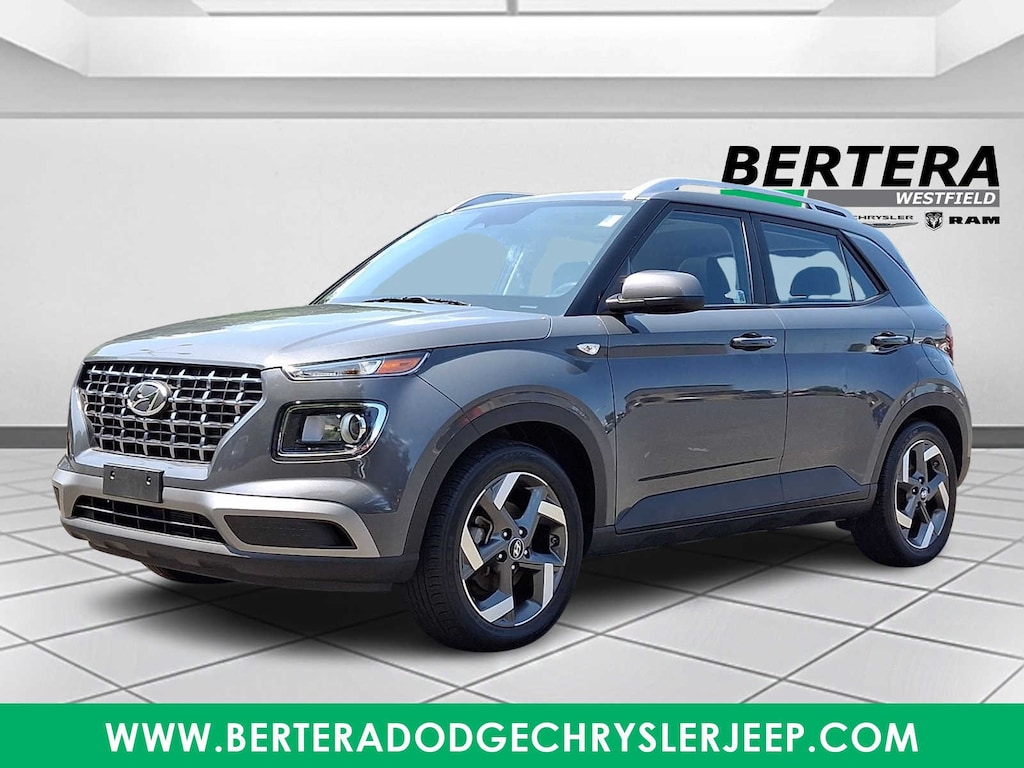 Used 2024 Hyundai Venue SEL SUV