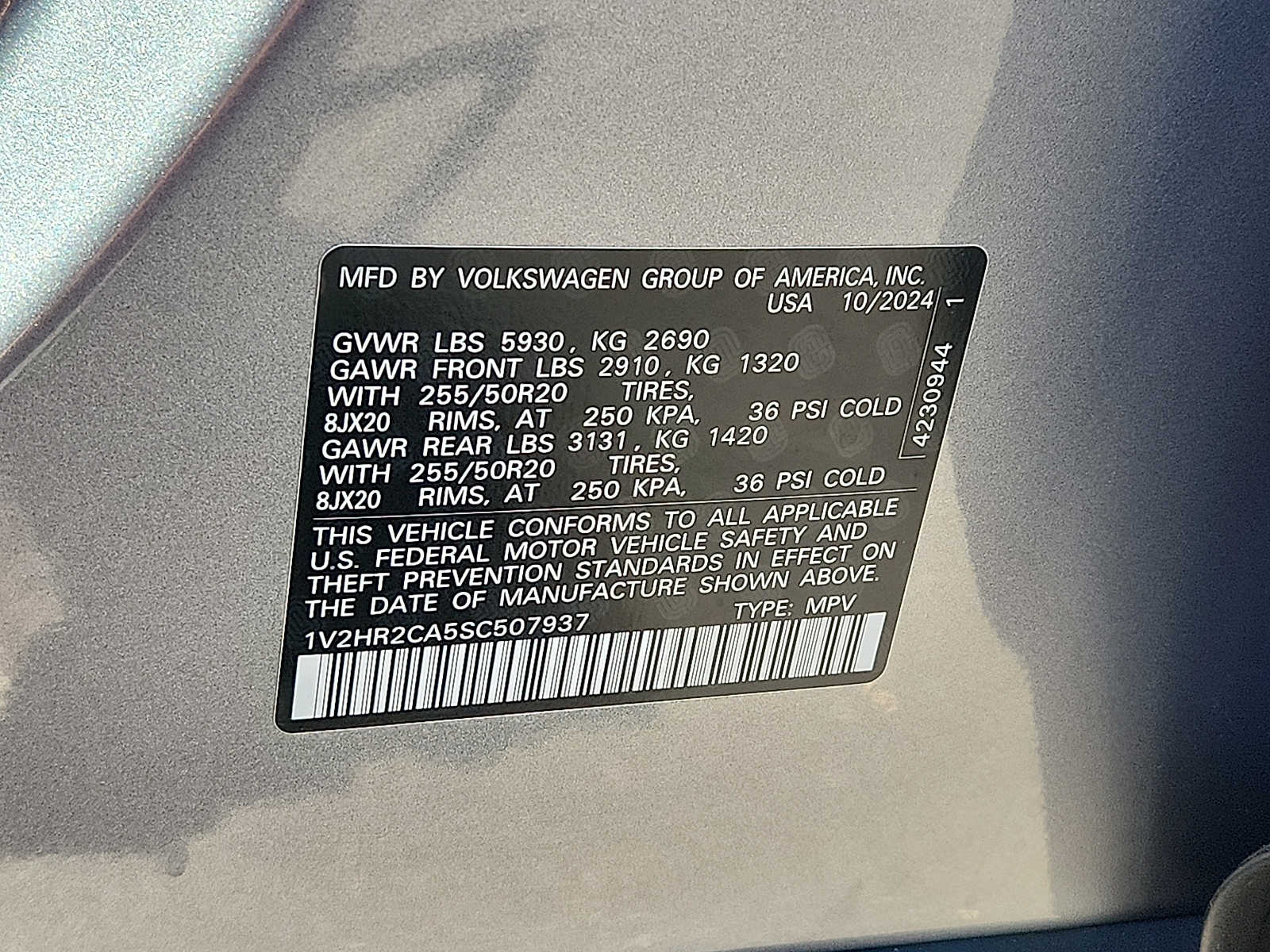 2025 Volkswagen Atlas SE w/Tech - Photo 26