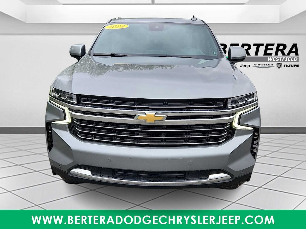 Used 2024 Chevrolet Suburban LT SUV