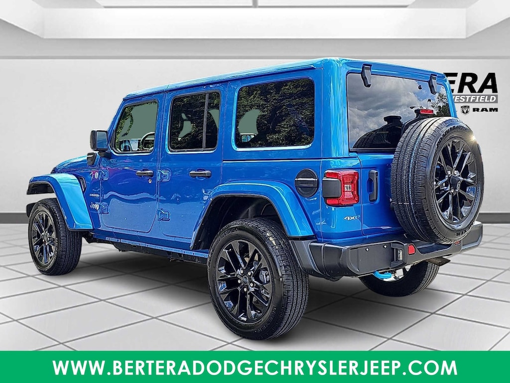 Used 2024 Jeep Wrangler 4xe Sahara SUV