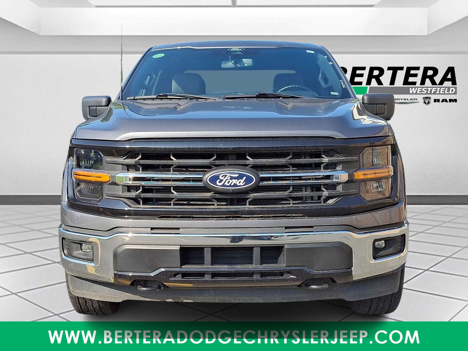 2024 Ford F-150 XLT - Photo 2