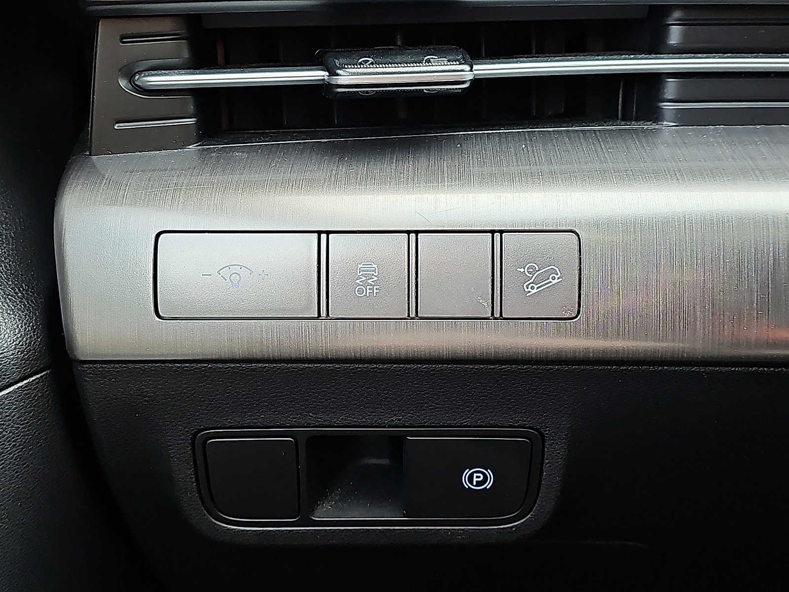 2024 Hyundai Kona SEL - Photo 25