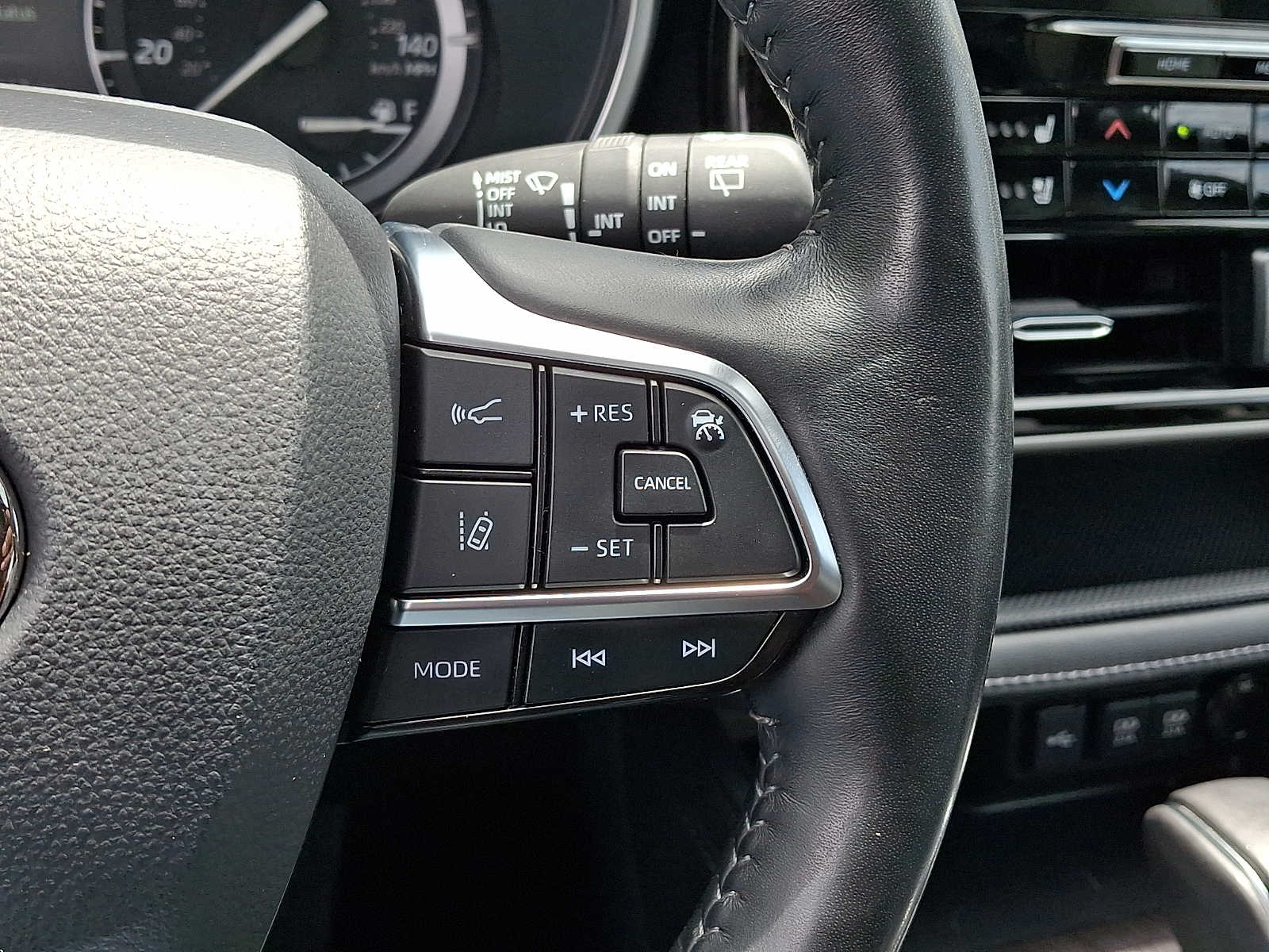 2021 Toyota Highlander Limited - Photo 25