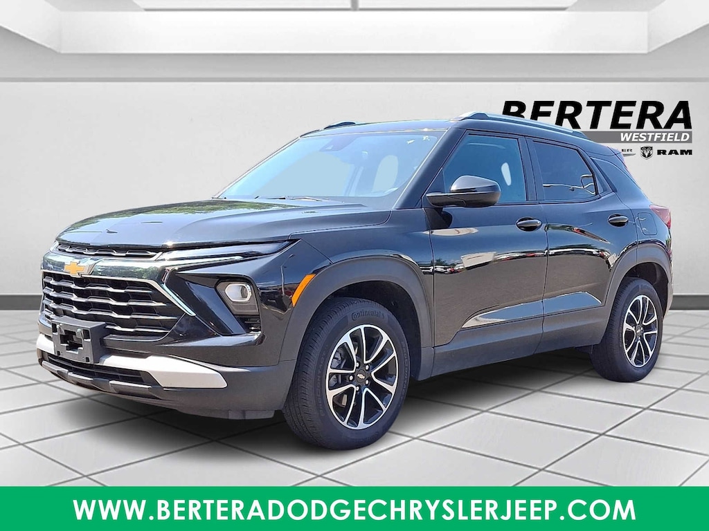Used 2025 Chevrolet Trailblazer LT SUV
