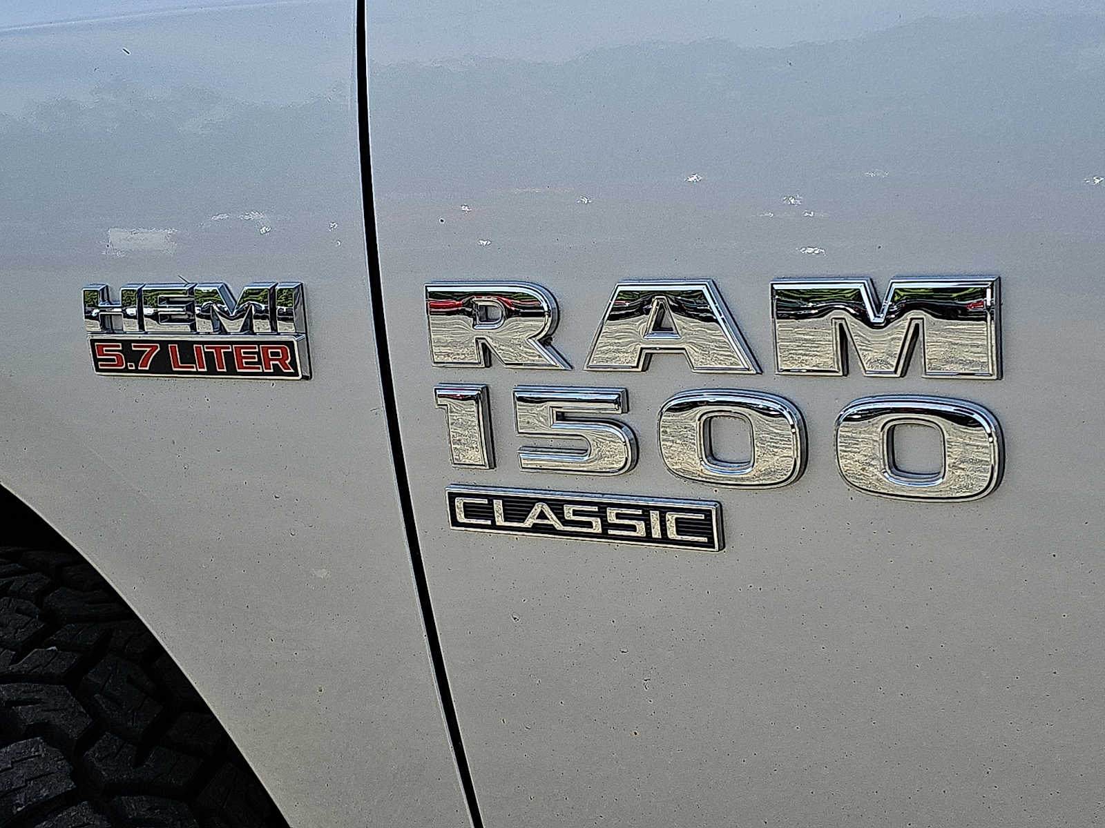 2019 RAM Ram 1500 Classic Express - Photo 30