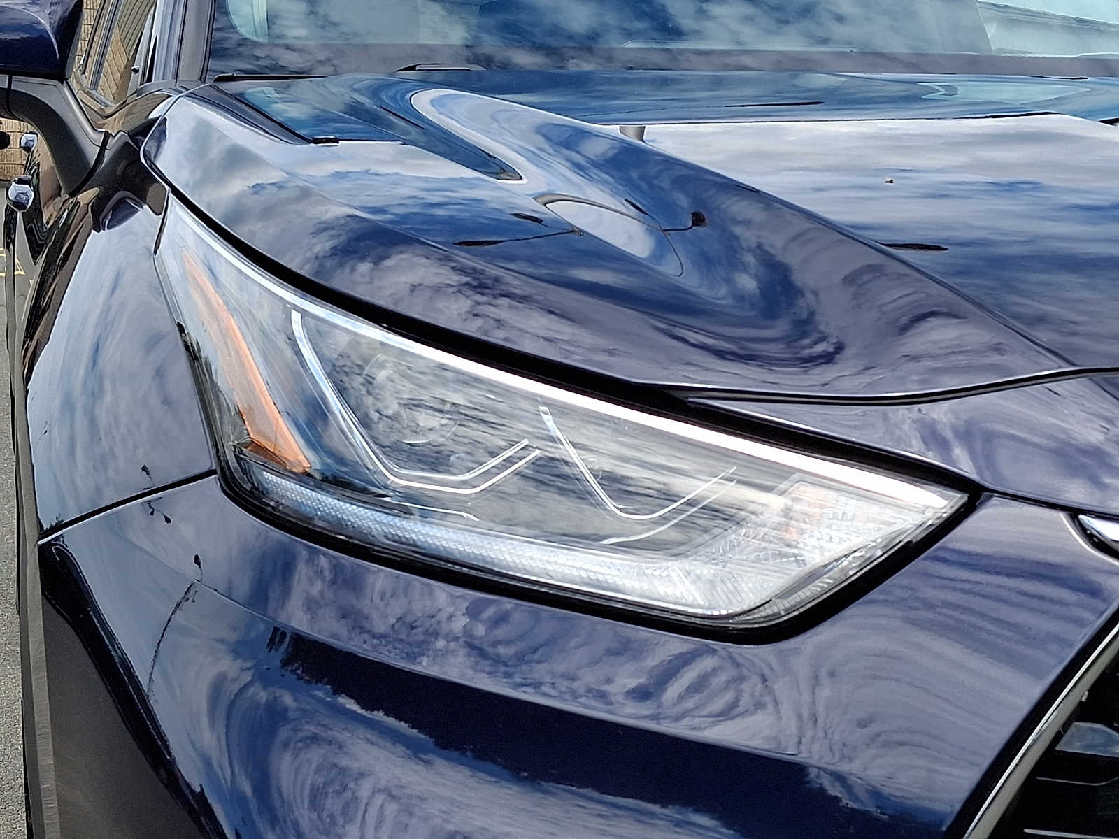 2021 Toyota Highlander Limited - Photo 9