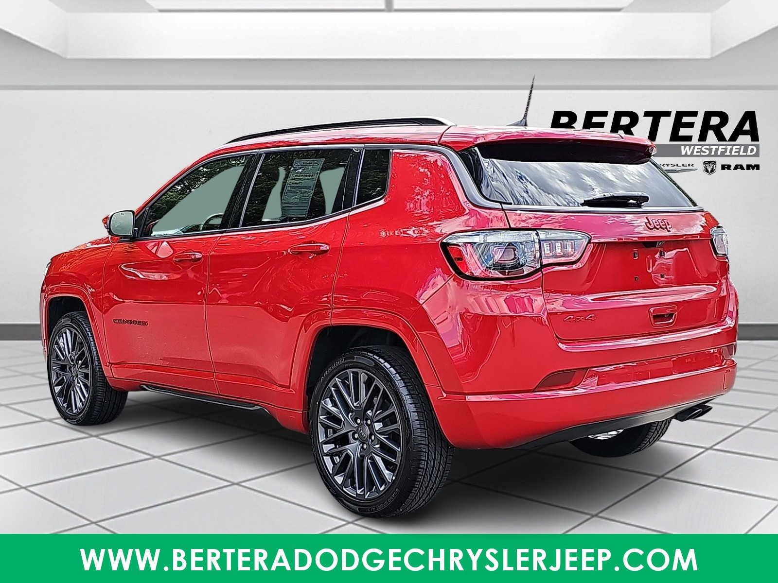 2022 Jeep Compass (RED) Edition - Photo 4