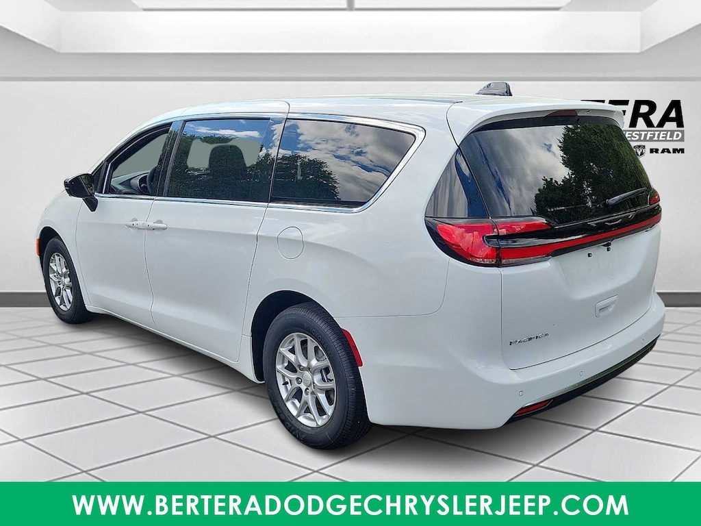 New 2027 Chrysler Pacifica SELECT Passenger Van