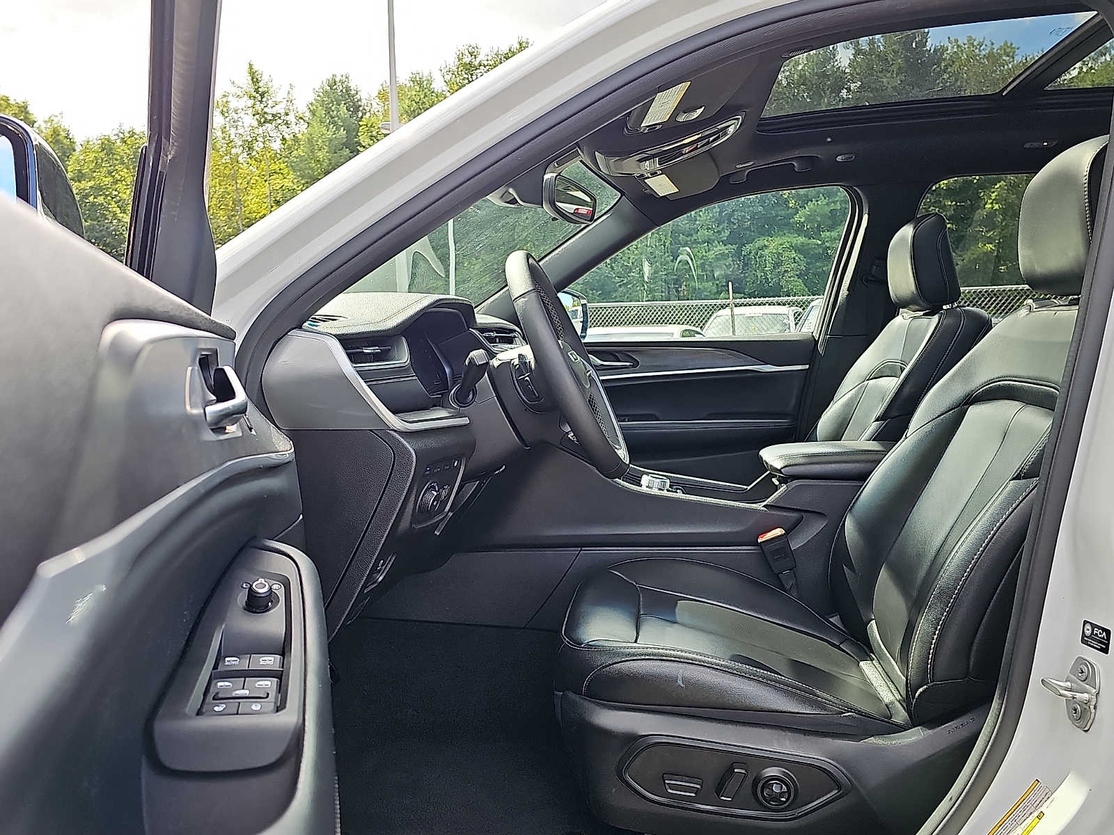2024 Jeep Grand Cherokee 4xe - Photo 14