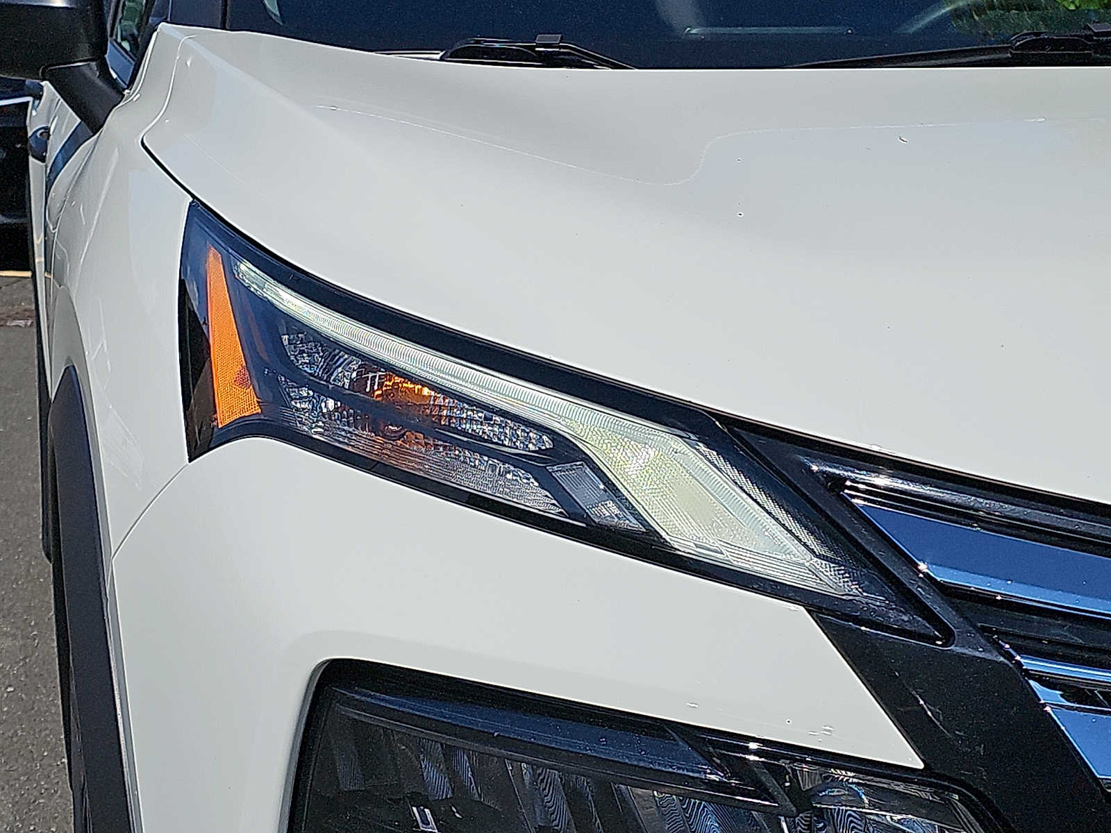2025 Nissan Rogue S - Photo 9