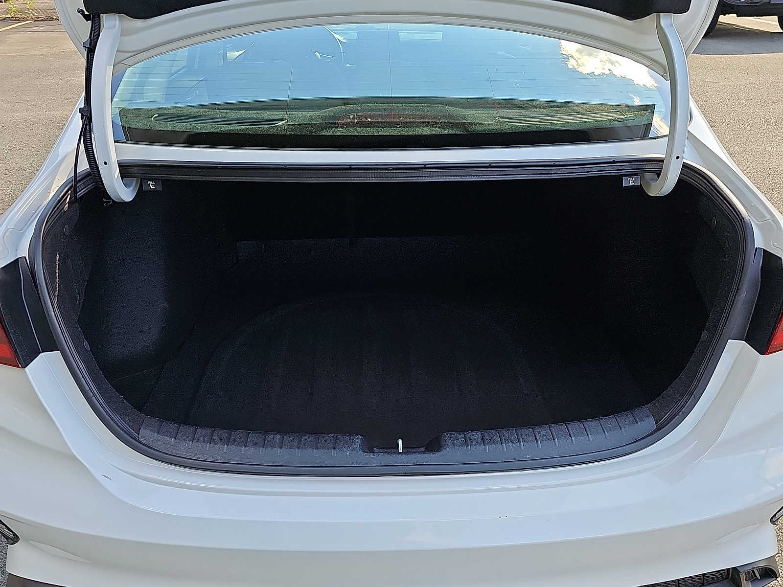 2024 Kia Forte LXS - Photo 28