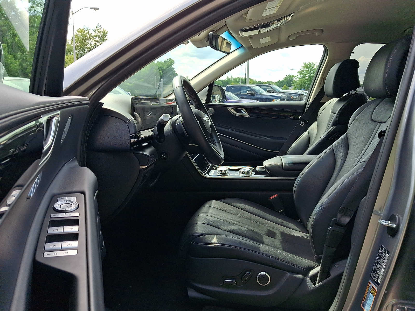 2025 GENESIS GV80 Standard - Photo 14