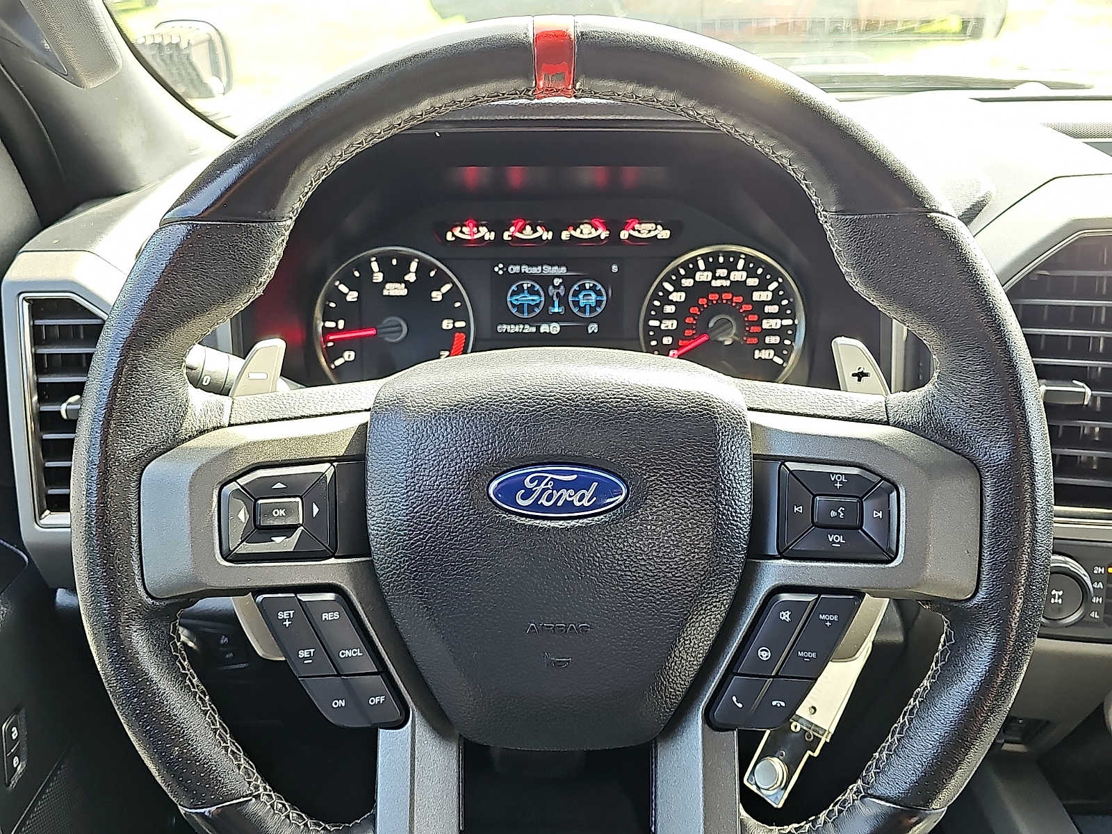2020 Ford F-150 Raptor - Photo 19