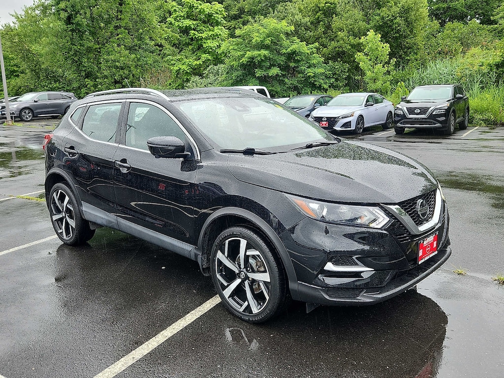 Used 2020 Nissan Rogue Sport SL SUV