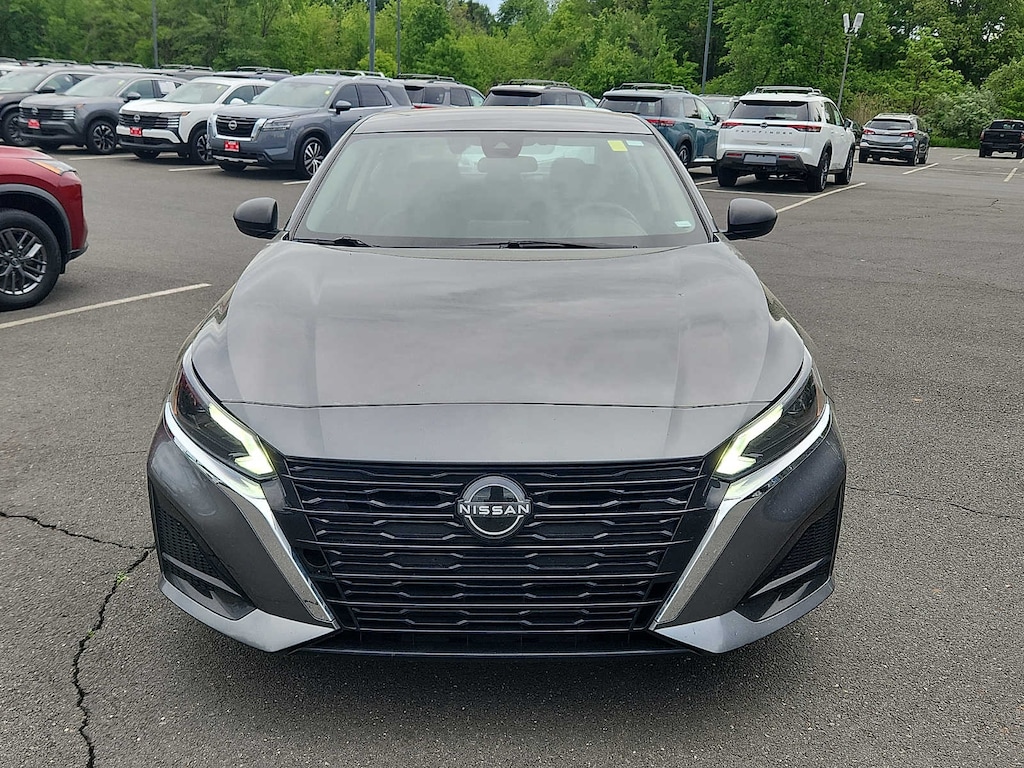 Used 2024 Nissan Altima 2.5 SV Sedan