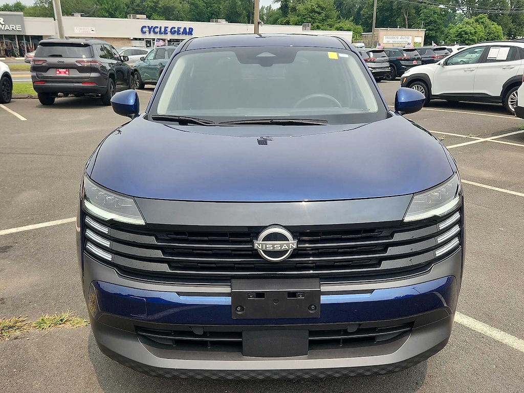 Used 2025 Nissan Kicks SV SUV