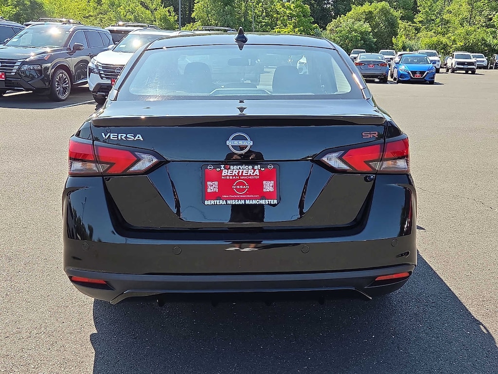 Used 2023 Nissan Versa 1.6 SR Sedan