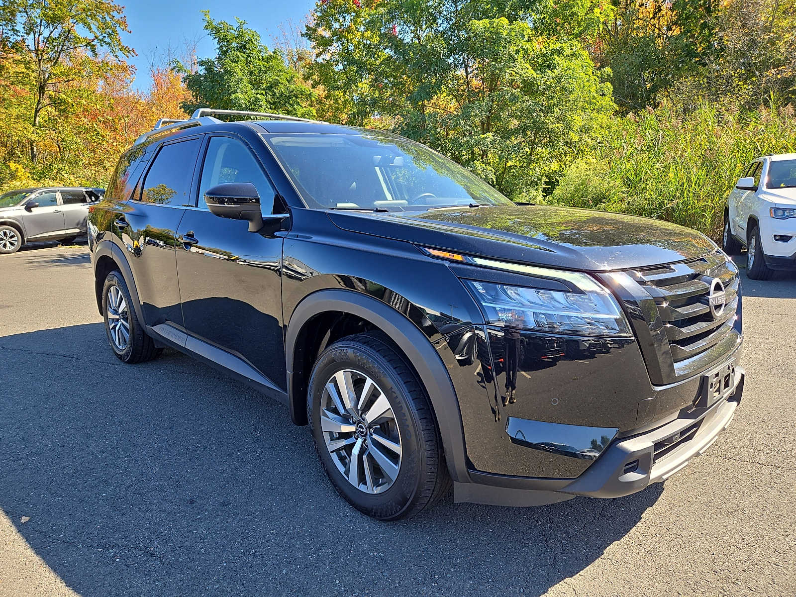 Used 2023 Nissan Pathfinder SL SUV