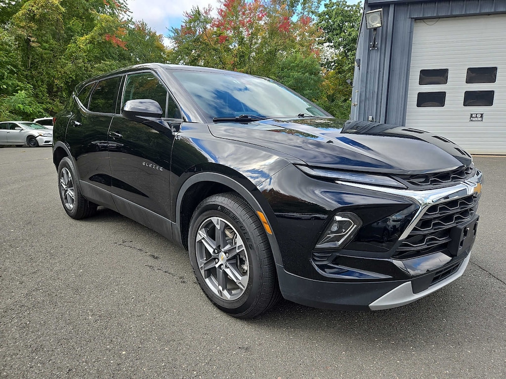 Used 2025 Chevrolet Blazer LT w/2LT SUV