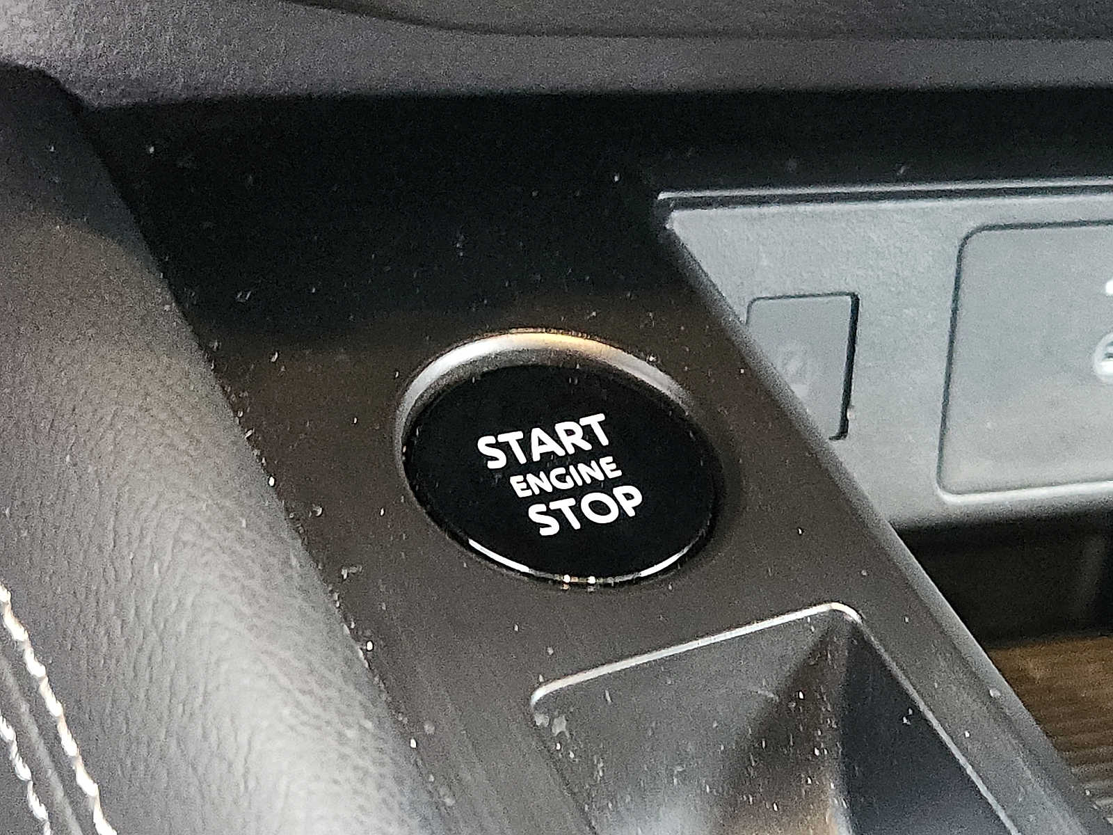 2025 Nissan Kicks SV AWD - Photo 21