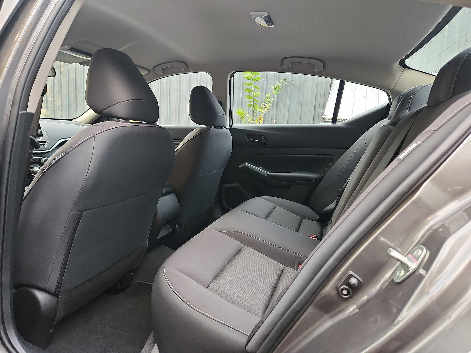 2025 Nissan Altima S - Photo 10