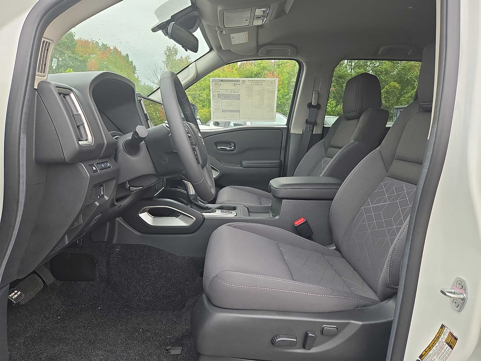 2026 Nissan Frontier SV - Photo 11