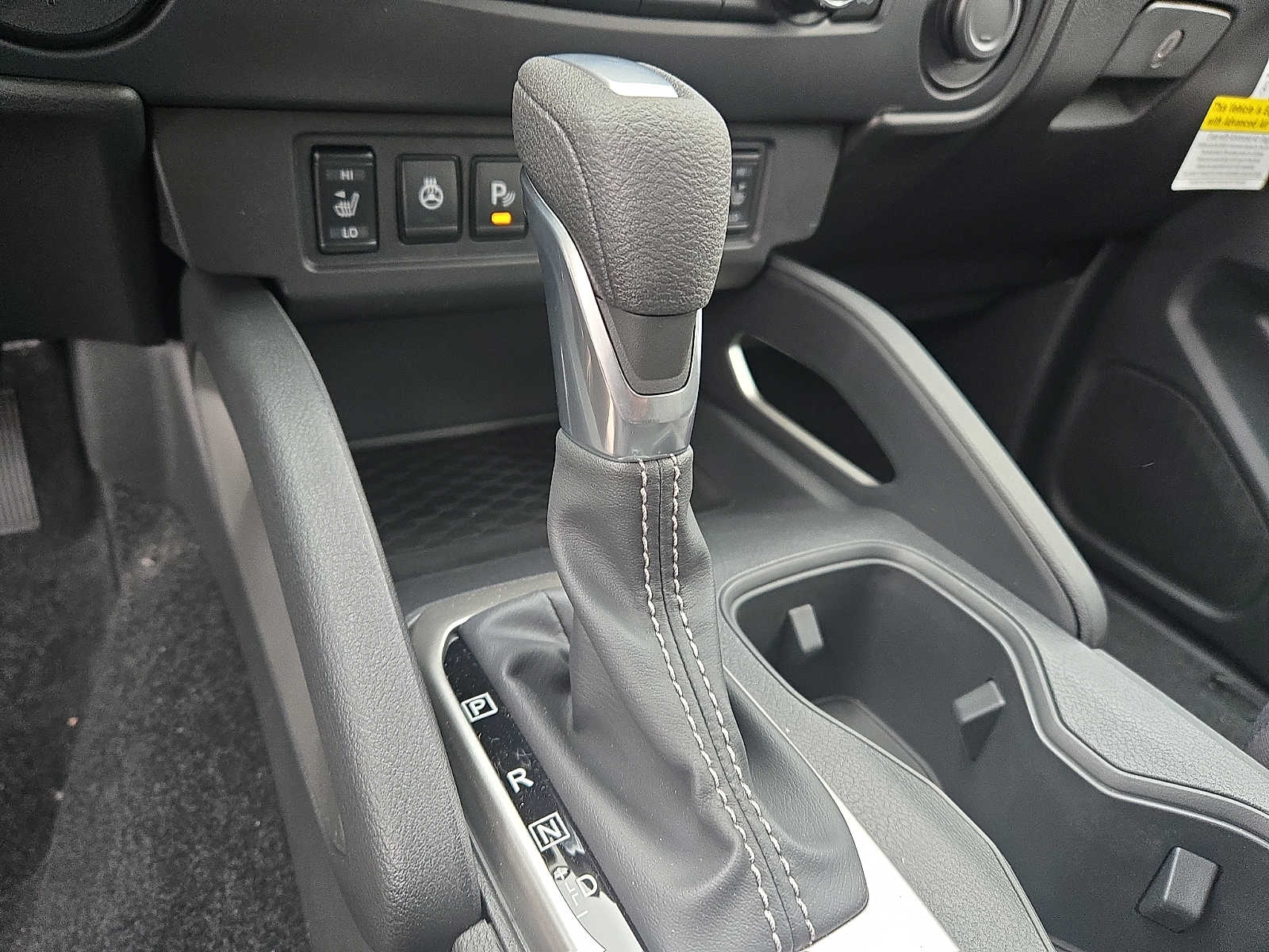 2026 Nissan Frontier SV - Photo 12