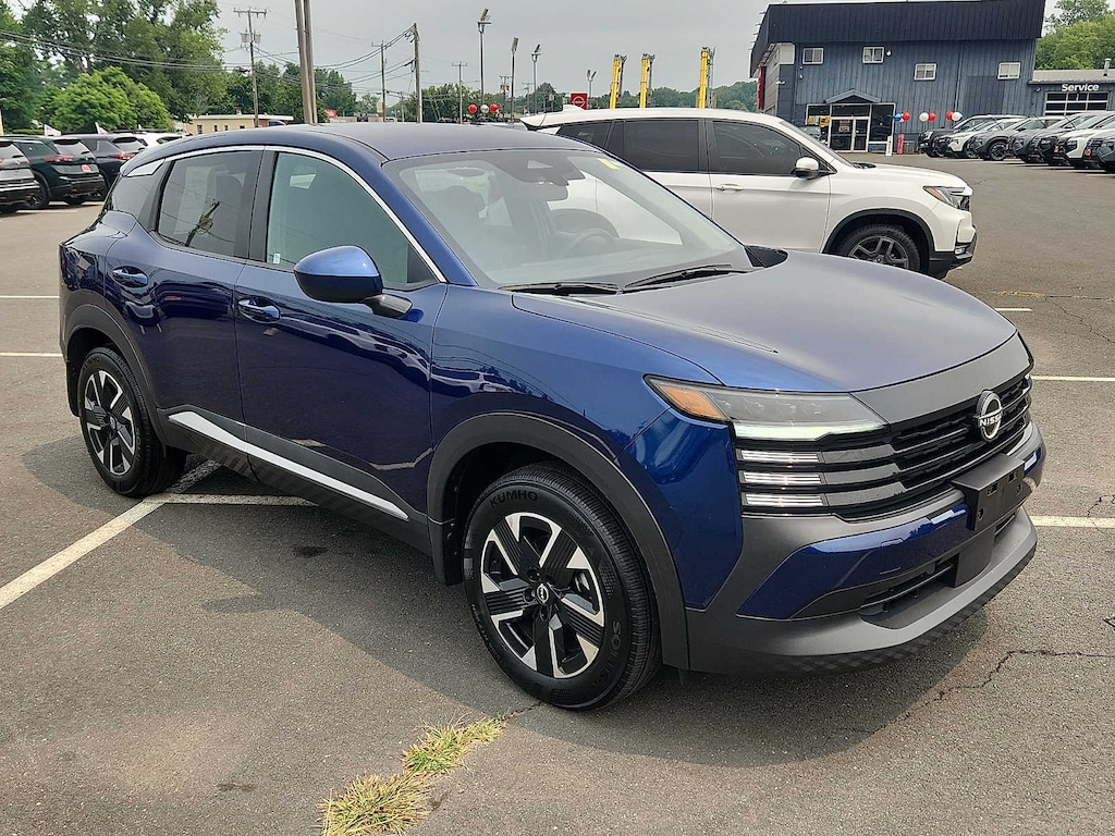 Used 2025 Nissan Kicks SV SUV