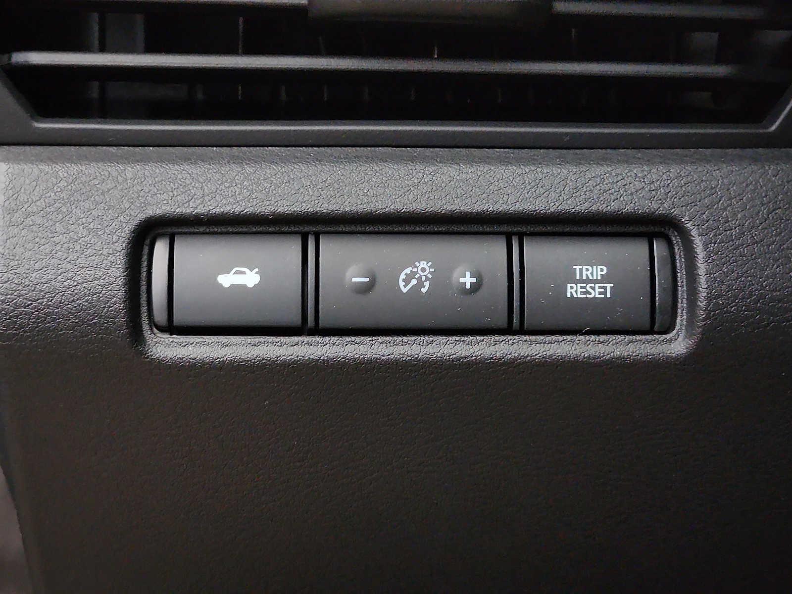 2025 Nissan Altima S - Photo 24