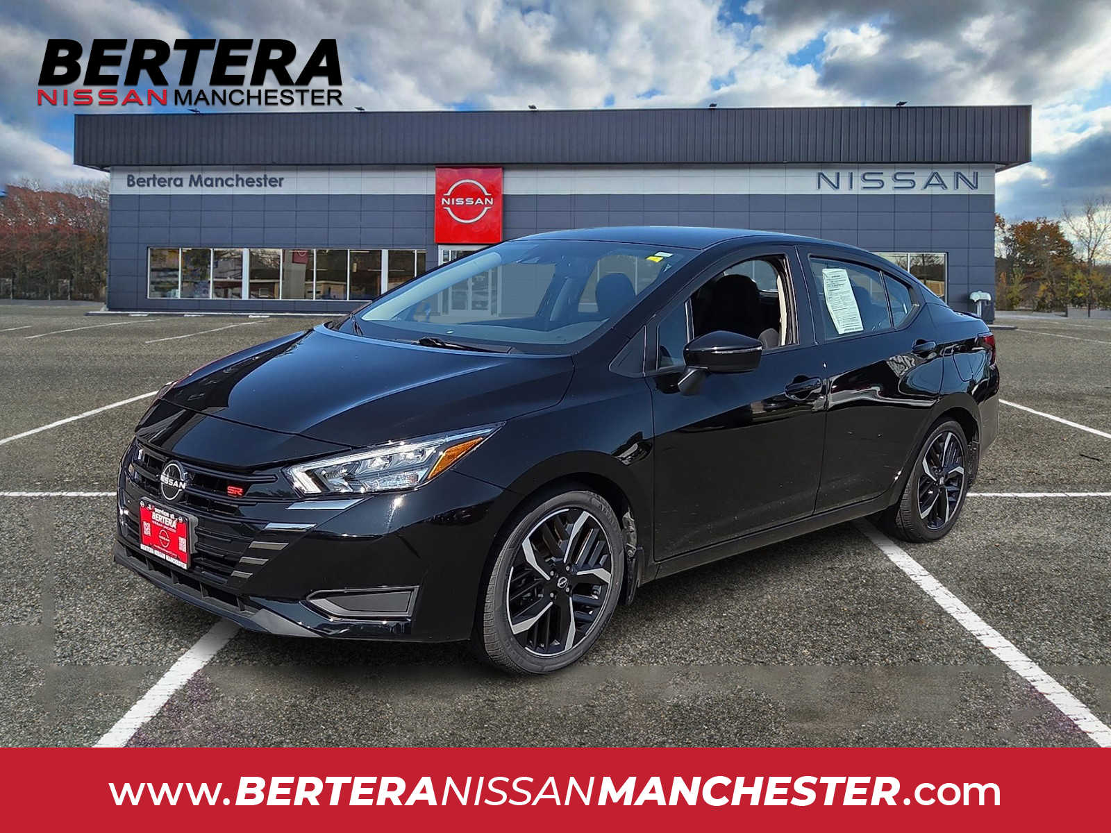 2023 Nissan Versa Sedan SR