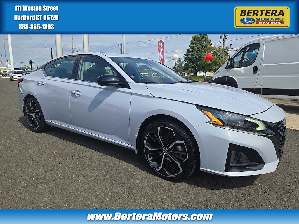 Used 2023 Nissan Altima 2.5 SR Sedan