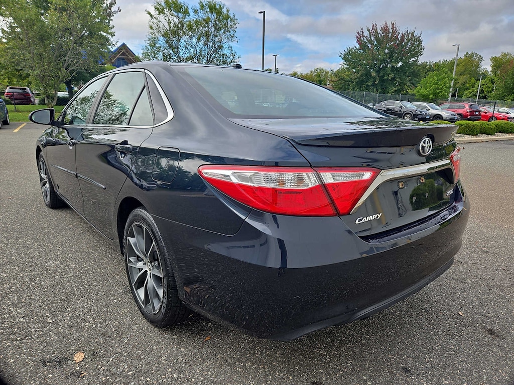 Used 2016 Toyota Camry XSE Sdn I4 Auto