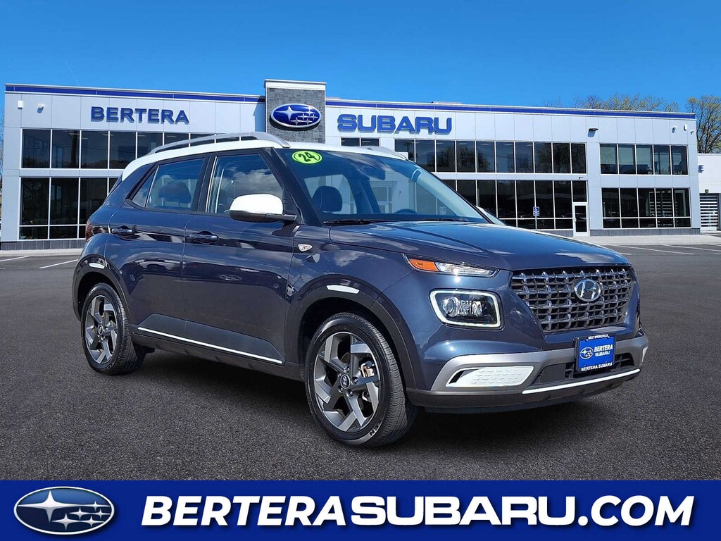 Used 2024 Hyundai Venue Limited IVT