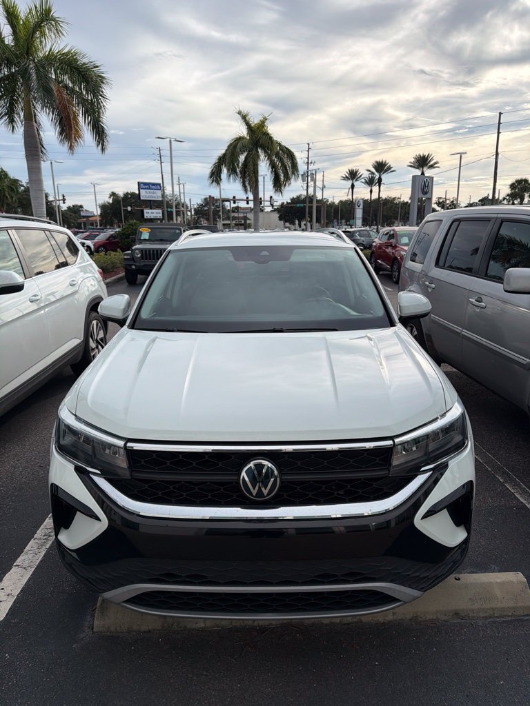  Volkswagen Taos