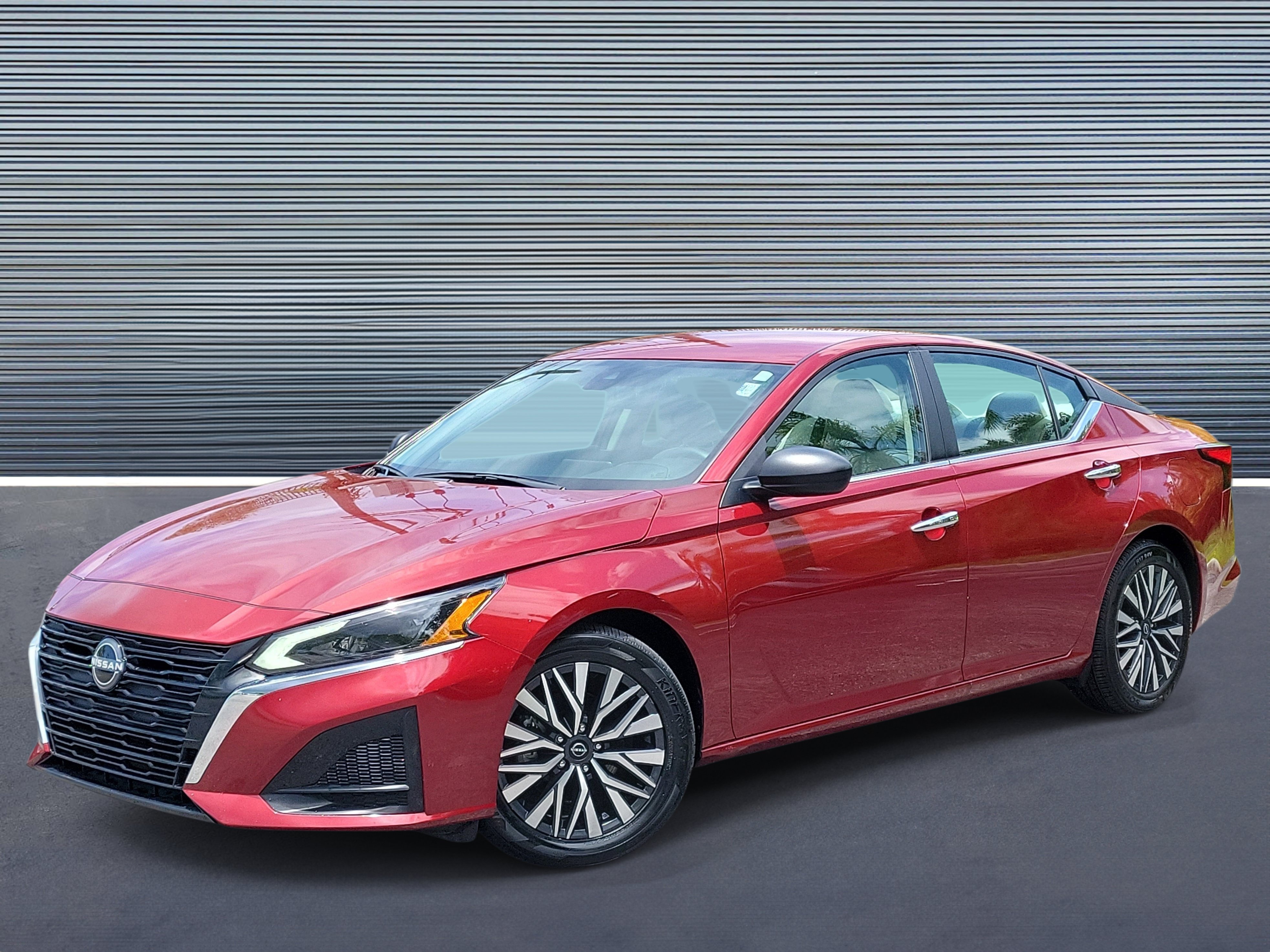 Used 2025 Nissan Altima SV SV FWD
