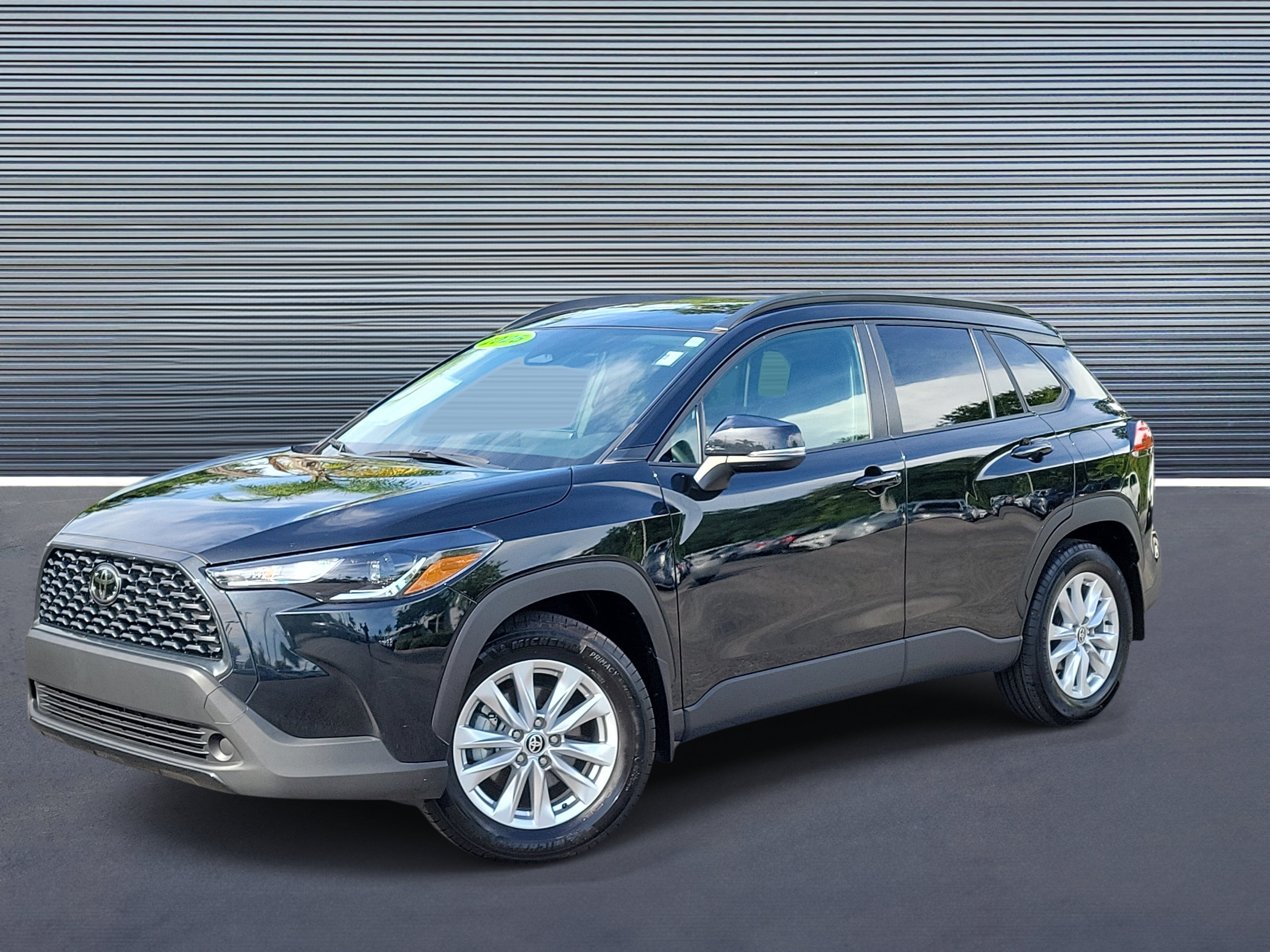 Used 2025 Toyota Corolla Cross LE LE 2WD