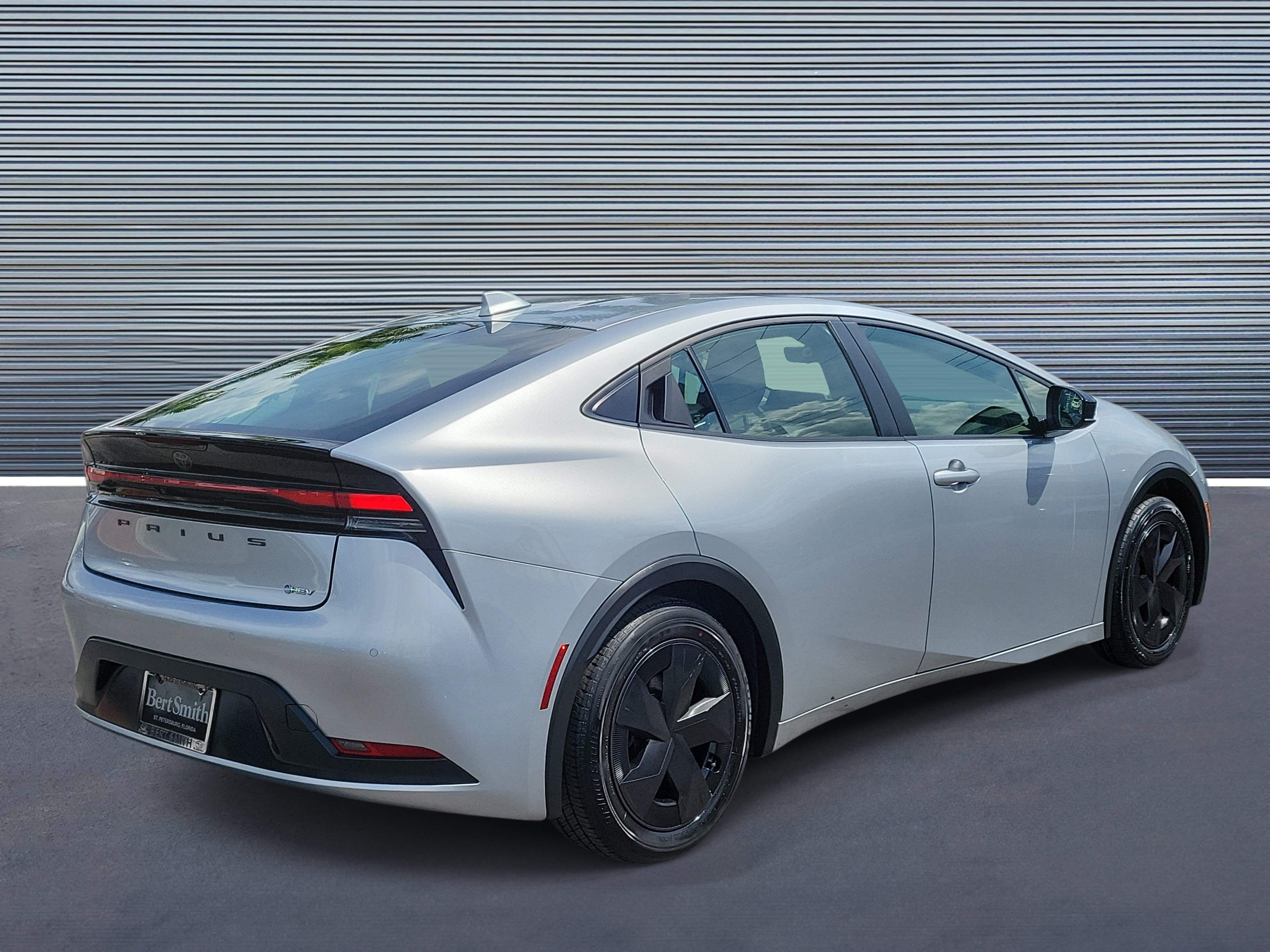 Used 2025 Toyota Prius LE LE