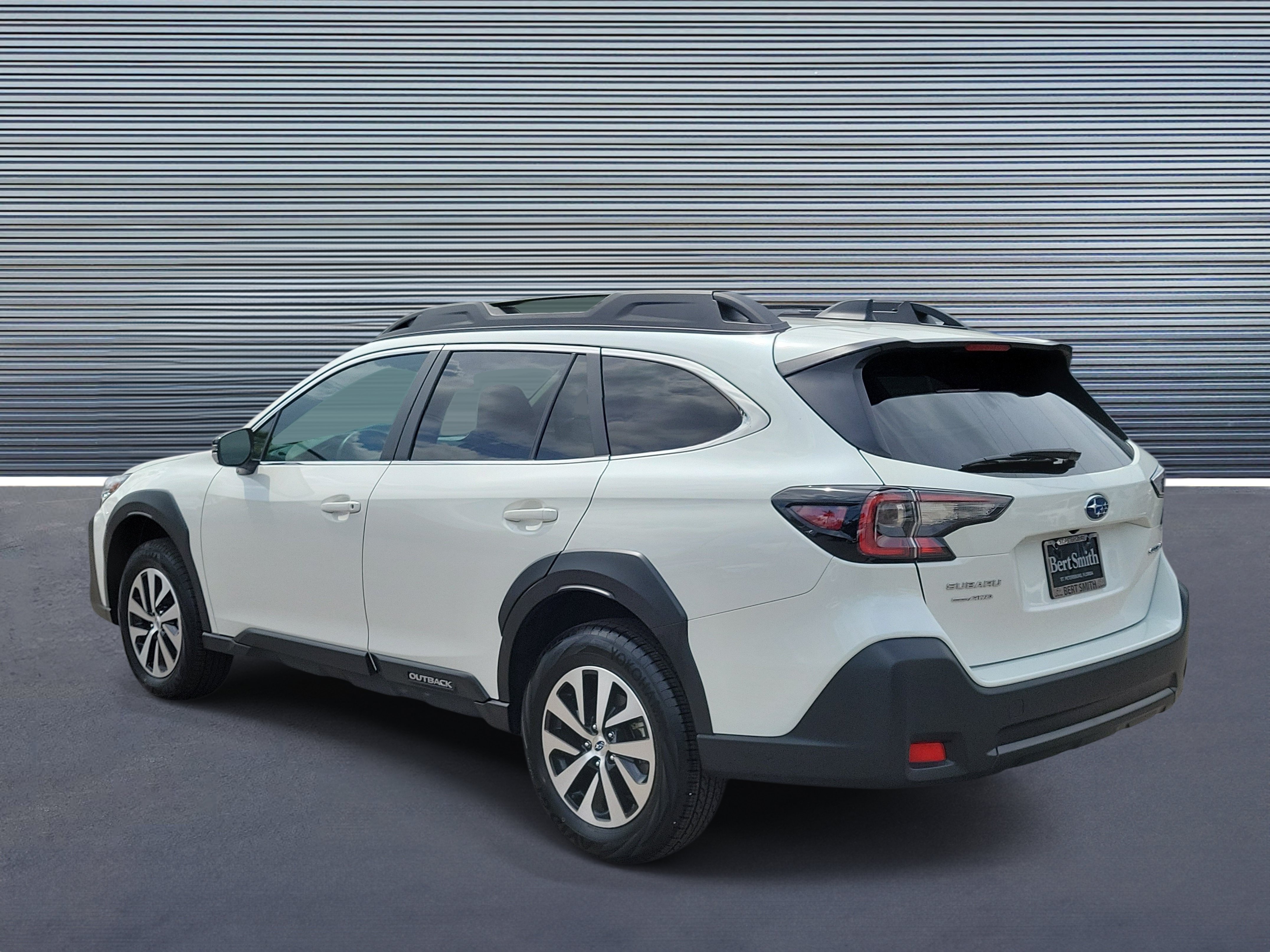 Used 2024 Subaru Outback Premium SUV