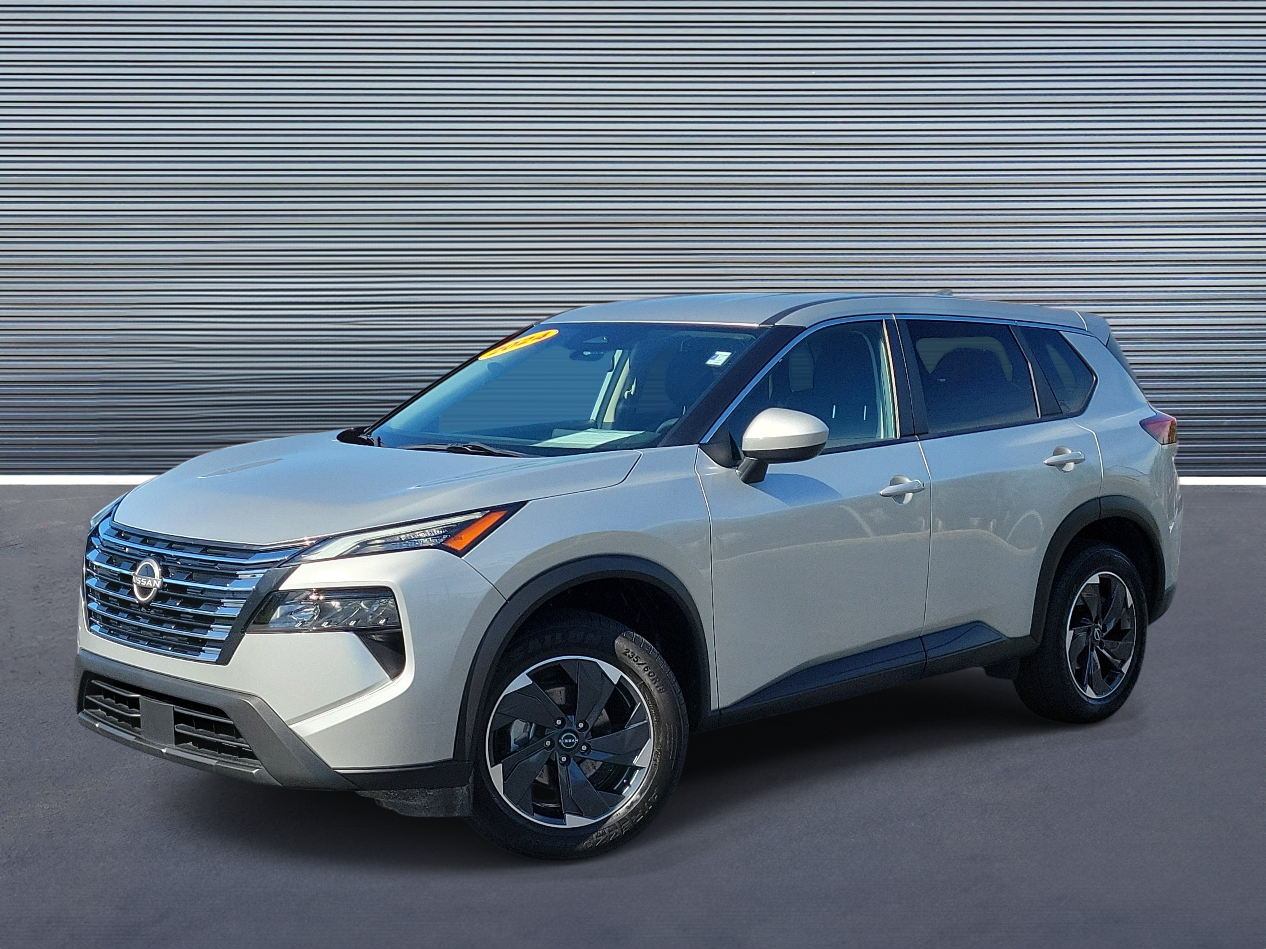 Used 2024 Nissan Rogue SV FWD SV