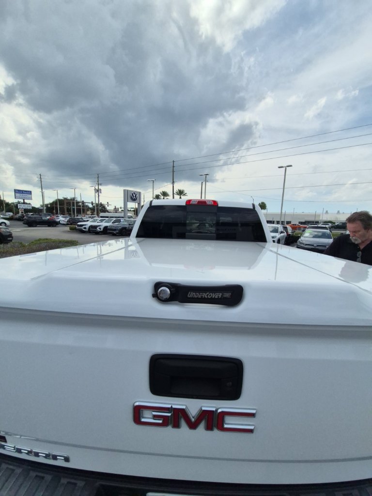 Used 2017 GMC Sierra 1500 SLT Truck Crew Cab