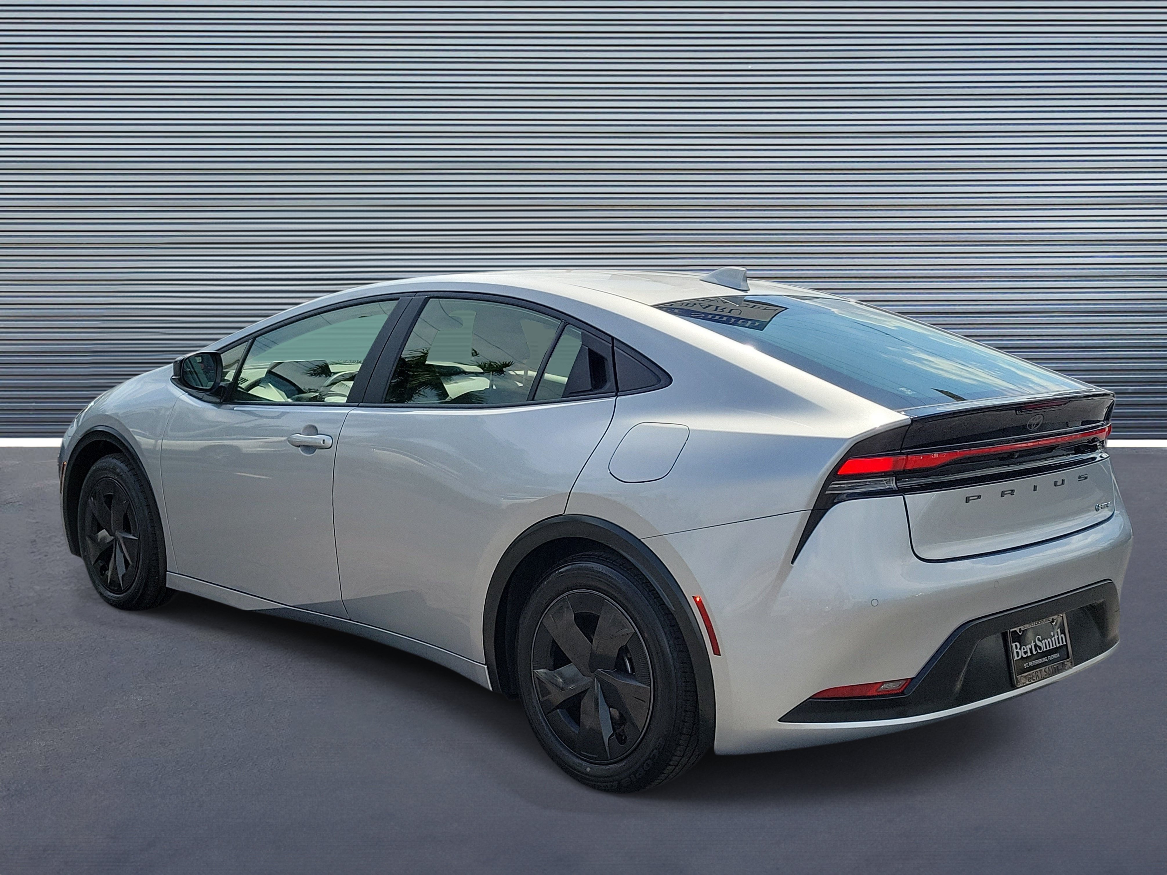 Used 2025 Toyota Prius LE LE