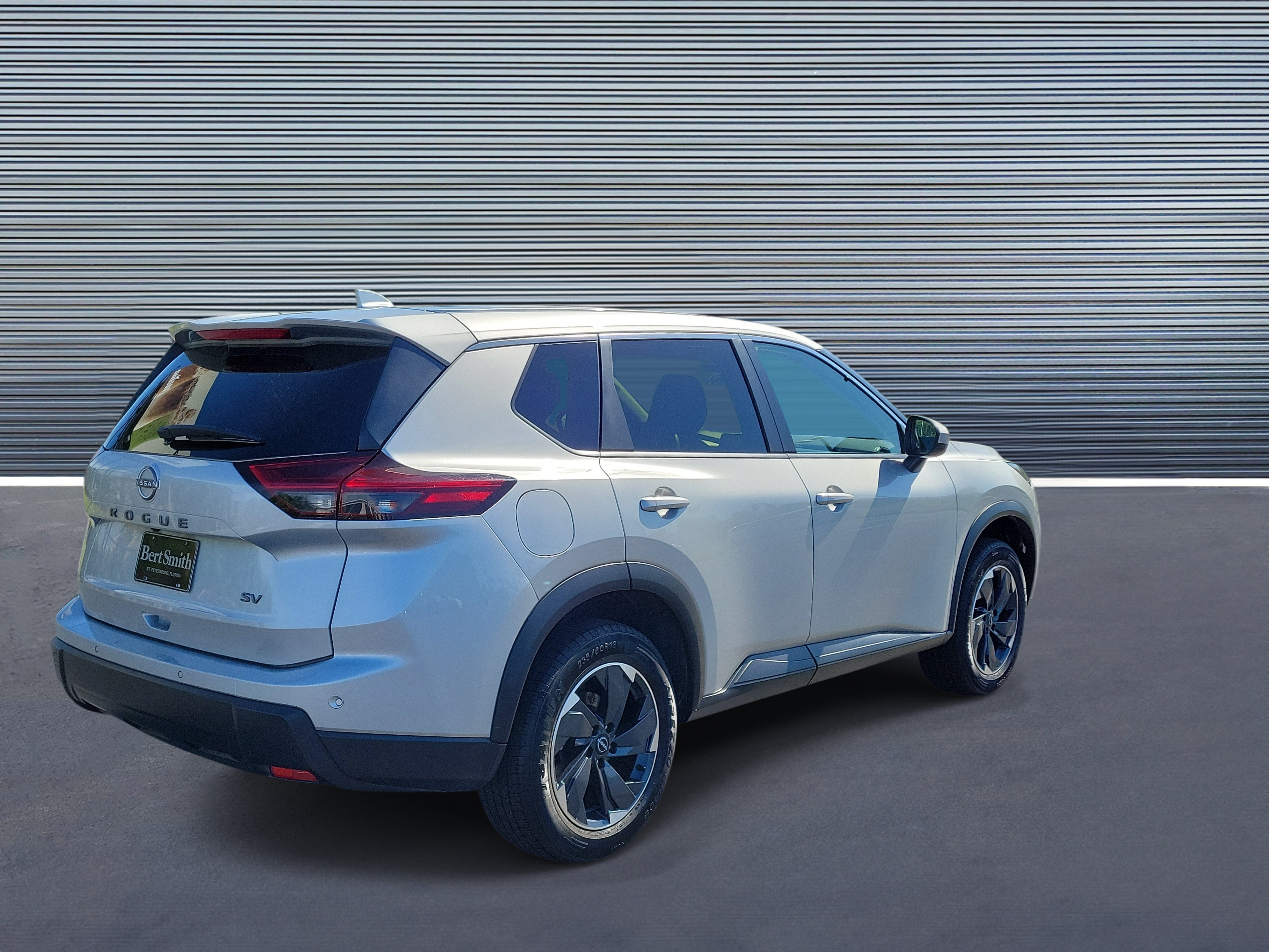 Used 2024 Nissan Rogue SV FWD SV