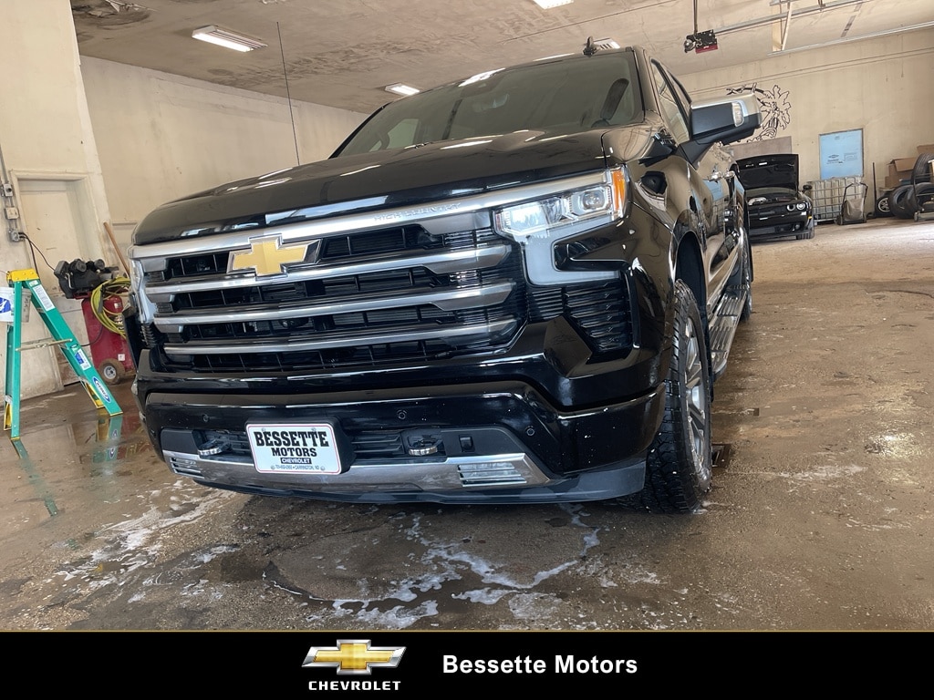 2023 Chevrolet Silverado 1500 High Country