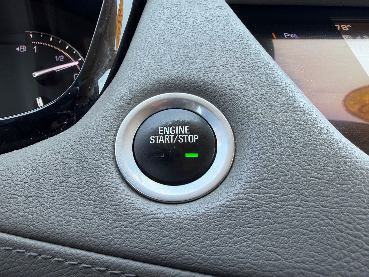 2018 Cadillac XT5 Luxury - Photo 25