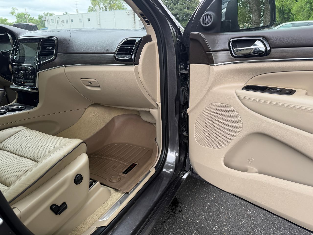 2021 Jeep Grand Cherokee Overland - Photo 10