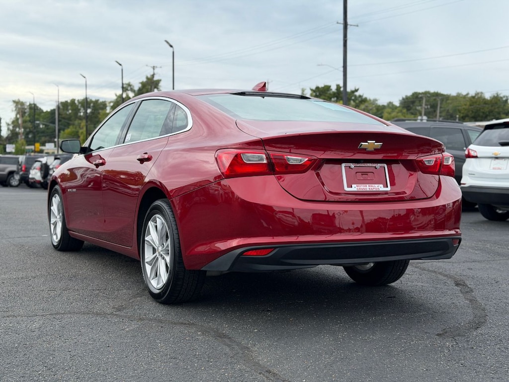 Used 2025 Chevrolet Malibu 1LT Sedan